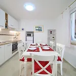 Rose 2 Apartman *