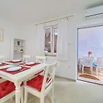 Apartman Rose 2 Krk Town