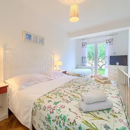 Rose 2 Apartman