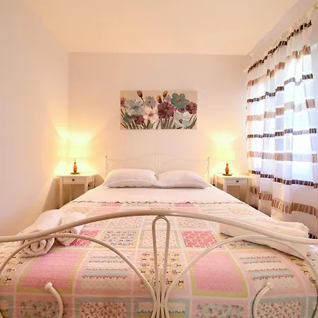 Apartman Rose 2